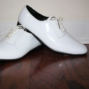 Vintage White Gloss Dress Shoes W9